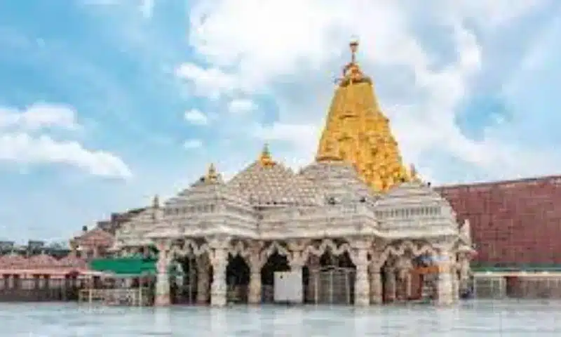 Ambaji Temple is situated on the Gujarat-Rajasthan border. It is said that this temple is about twelve hundred years old. The restoration work of this temple started in 1975 and is continuing since then. 