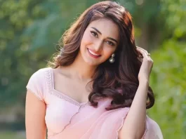 Indian actress and model Erica Fernandes (born 7 May 1993) works in Indian television. Erica Fernandes has also appeared in films