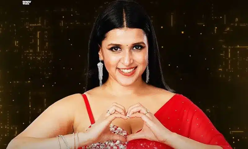 Mannara Chopra is presently a contestant on Bigg Boss Season 17, an Indian reality television programme that debuted in October 2023.