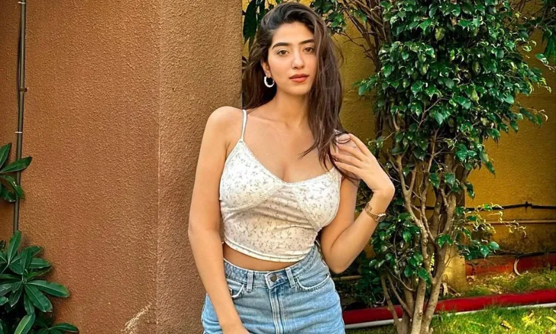 Indian model Nazila Sitaishi is well-known. Nazila Sitaishi  also knows her way around social media. Nazila Sitaishi gained notoriety in 2022