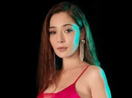 Sara Khan is an Indian model and actress who was born on August 6, 1989. In 2007, she was crowned Miss Bhopal. Sara Khan is well-known for playing Sadhna