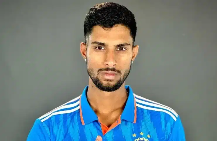 Born on November 8, 2002, Tilak Varma is an Indian international cricket player who alternates between bowling off-spin and bats left-handed.