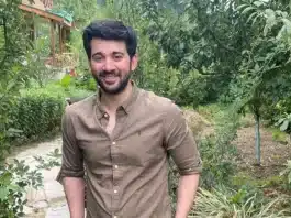Bollywood is the principal place of employment for Indian actor and assistant director Karan Deol. The well-known actors Sunny and Pooja Deol are his parents. Karan's close friends and family also refer to him as Rocky.