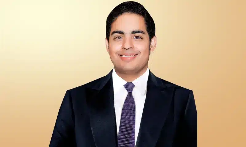 A member of Reliance Retail Ventures Ltd.'s board The last name of Akash Ambani says a lot about him. Yes, on October 23, 1991, he was born