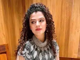 Palak Muchhal is an Indian singer and lyricist from Indore, Madhya Pradesh, who was born on March 30, 1992.