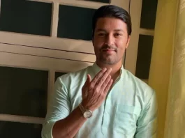 Indian actor Anas Rashid performs on Hindi television.(Source: ) In the historical drama Dharti Ka Veer Yodha Prithviraj Chauhan (2006–09), he played Prithviraj Chauhan. Later, he played Sooraj Rathi in the soap opera Diya Aur Baati Hum, one of the highest-rated Indian television shows.
