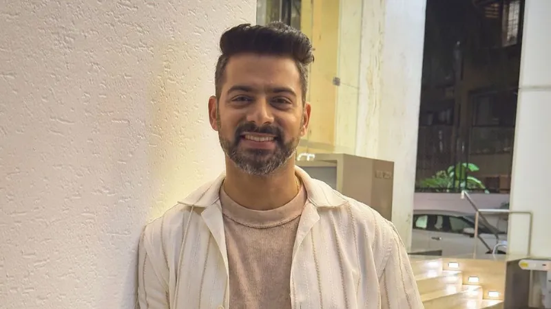 Karam Rajpal is a photographer and an Indian actor on television. Perhaps his most well-known parts are those of Vidyut in Naamkaran, Maddy in Suvreen Guggal, and Sameer Atwal/Iqbal in Nadaan Parinde Ghar Aaja on Life OK. 