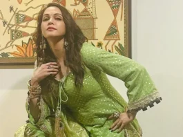 Actress, politician, and model Isha Koppikar hails from India and has primarily worked in Tamil and Hindi cinema. Isha Koppikar has also appeared in Marathi, Kannada, and Telugu films. In the mid-1990s, she began her career in South Indian language films, then in the early 2000s, she concentrated on Bollywood films.