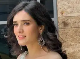 Indian actress Pankhuri Awasthy Rode was born on March 31, 1991, and she primarily performs on Hindi television. In 2014, she made her acting debut as Saima in Yeh Hai Aashiqui.