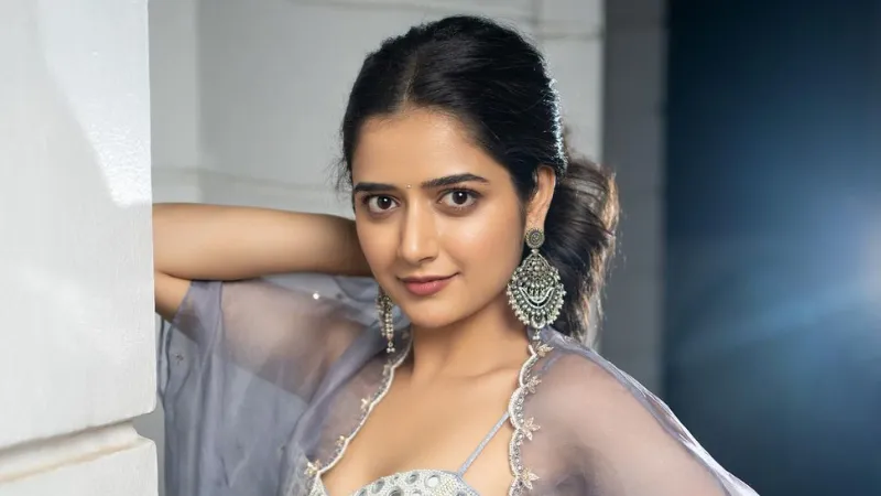 Indian actress Ashika Ranganath was born on August 5, 1996, and she primarily works in Kannada cinema. Her first feature film role was in the Kannada flick Crazy Boy (2016).