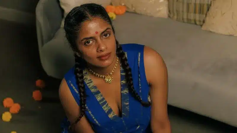 The actress and model Kani Kusruti is from India. Her critically lauded performance in the film Kerala Cafe brought her initial notoriety in 2009. Kani's portrayal of Khadeeja in the movie Biriyaani earned her the Best Actress Award at the Moscow International Film Festival 