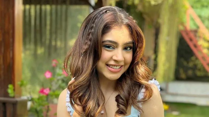 Indian actress Niti Taylor was born on November 8, 1994 . Her main TV appearances are in Hindi series. Her roles as Shivani Mathur in Ghulaam, Nandini Murthy in MTV India's Kaisi Yeh Yaariaan,