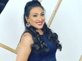 Indian actress and producer Rituparna Sengupta is well-known for her roles in Hindi, Bengali, and Odia films. Rituparna Sengupta reached the peak of her box office success in the late 1990s, making her one of the most successful actresses in Bengali film.