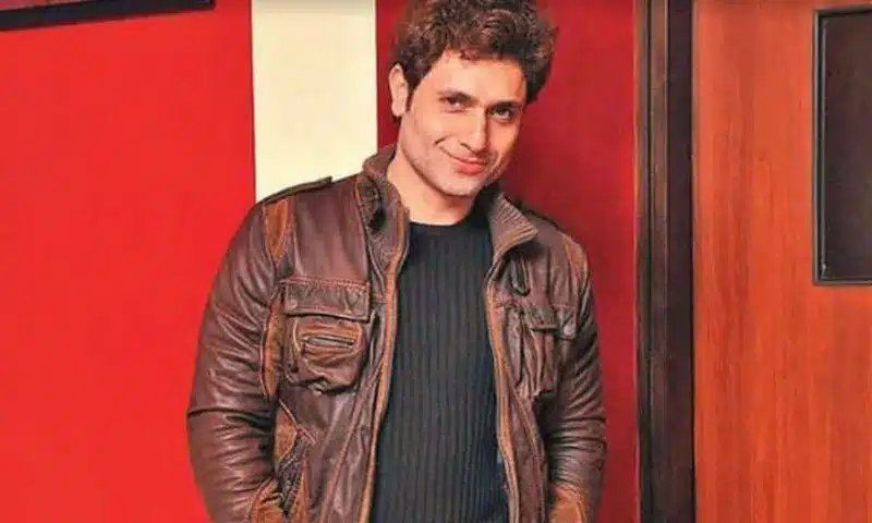 Born on May 15, 1973, Shiney Ahuja is an Indian actor who works in Bollywood films. Following his 2006 win for Hazaaron Khwaishein Aisi