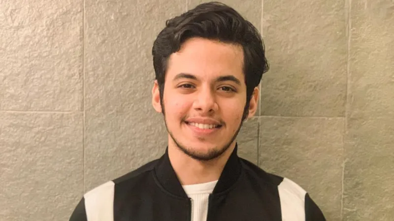Indian actor Darsheel Safary was born on March 9, 1997, and has acted in Hindi films and television shows. In the highly regarded drama Taare Zameen Par (2007), directed by Aamir Khan, 