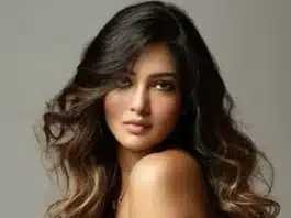 Born Riya Dev Varma on January 24, 1981, Riya Sen is an Indian actress and model who primarily works in Telugu, Tamil, Hindi, Bengali, and English films.