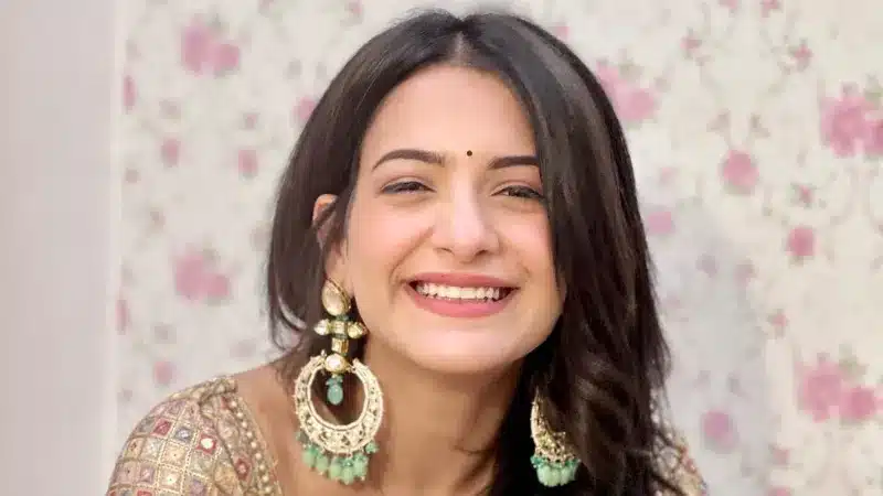 Indian actress Shagun Sharma appears in Hindi television. Her most well-known role was in Ishk Par Zor Nahi, where she played Sonali Malhotra Rathore. in Sasural Genda Phool 2 Tanya Awasthi Kashyap and in Harphoul Mohini Vijayan Chaudhary.