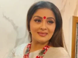 Born on September 27, 1965, Sudha Chandran is an Indian actress and Bharatanatyam dancer who works in Indian films and television shows. Sudha Chandran had a right leg injury in a car accident in 1981