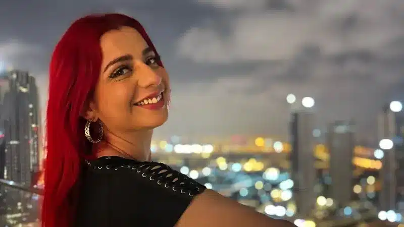 Born on September 4, 1985, Jasmine Kaur Sandlas is an American playback singer, songwriter, performer, and television personality who specialises in singing Punjabi songs. Born in Jalandhar, India, and brought up in Stockton, California,