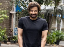 Indian actor Rahul Bhat performs in Hindi movies. Rahul Bhat started out as a fashion model, competing in the Graviera Mr. India pageant in 1998. Rahul Bhat then went on to work in a number of commercials and music videos. His breakout performance in the 1998–2003 television series Heena brought him notoriety.