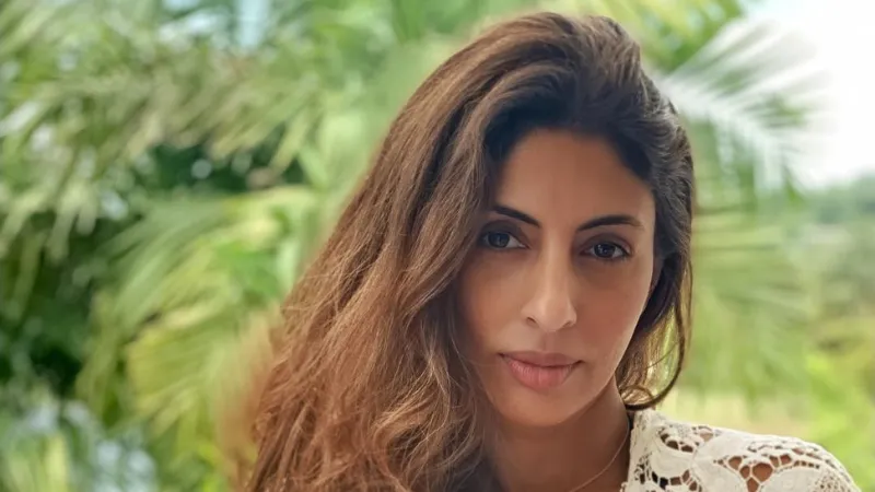 Born on March 17, 1974, Shweta Bachchan Nanda, also known as Bachchan (pronounced [ˈbətːʃən]), is an Indian columnist, novelist, and former model. Shweta Bachchan has written blockbuster books like Paradise Towers and has been a columnist for Vogue India and Daily News and Analysis.